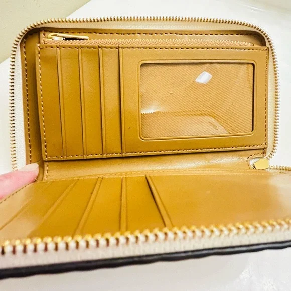 NWOT Rare Coach Rainbow Wallet - Picture 8 of 14